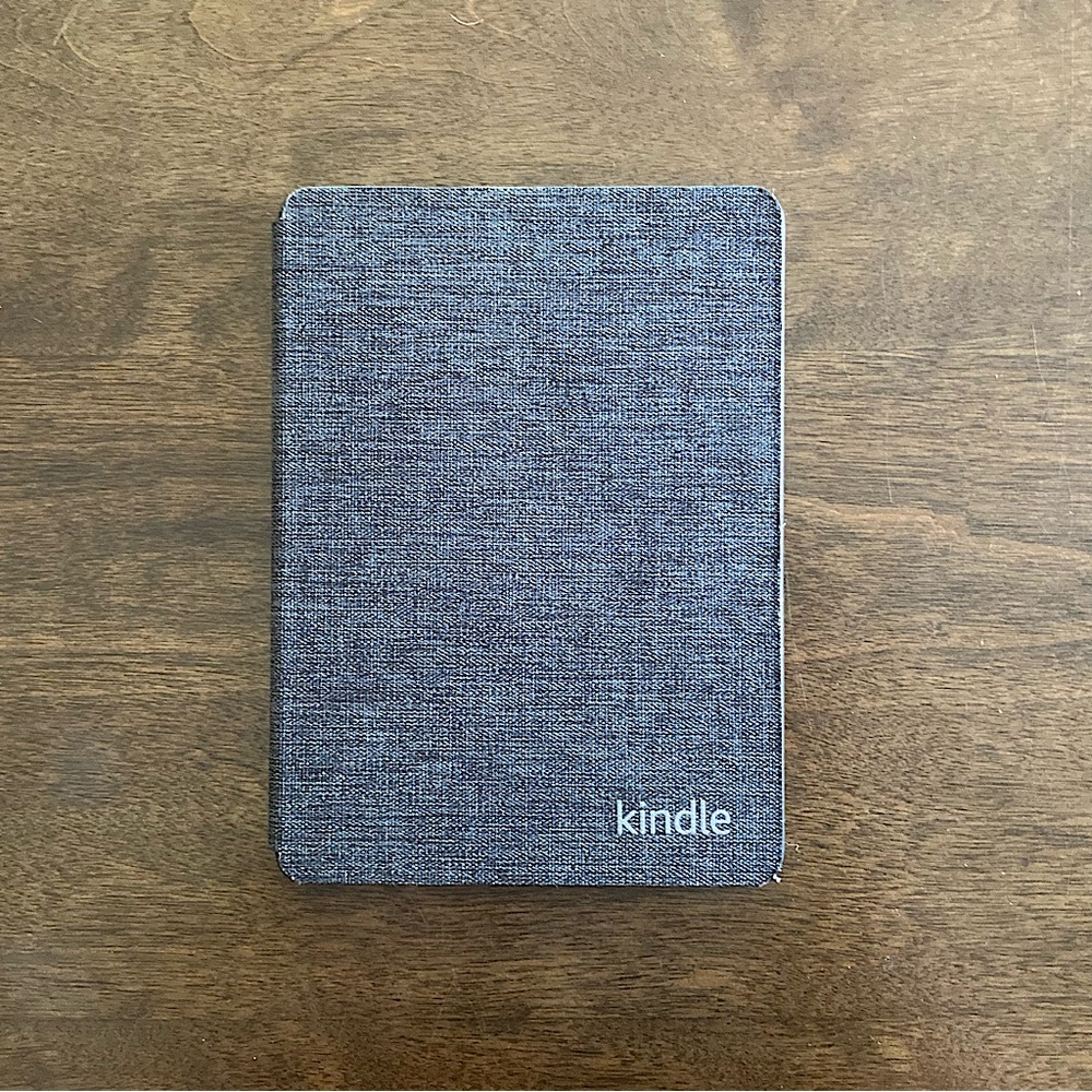 Grey Amazon Basics Kindle Case